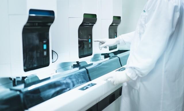 微信附近功能解析：了解附近人的实际作用与使用方法